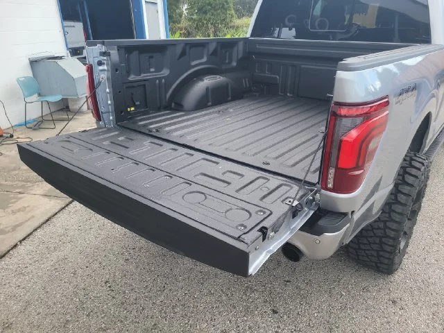 New 2026 Silver Metallic Ford Lariat image 10