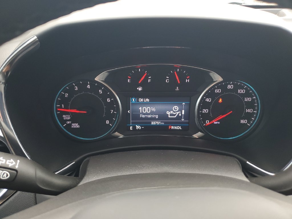 Used 2024 Summit White Chevrolet LT image 18