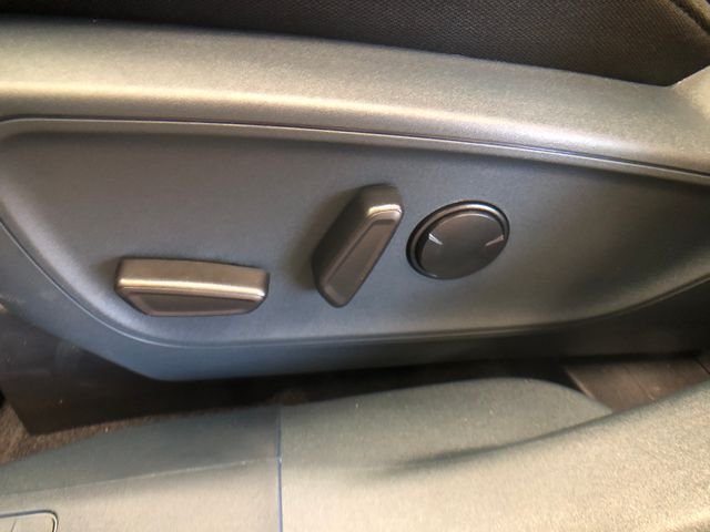 New 2026 Carbonized Gray Metallic Ford XLT image 11
