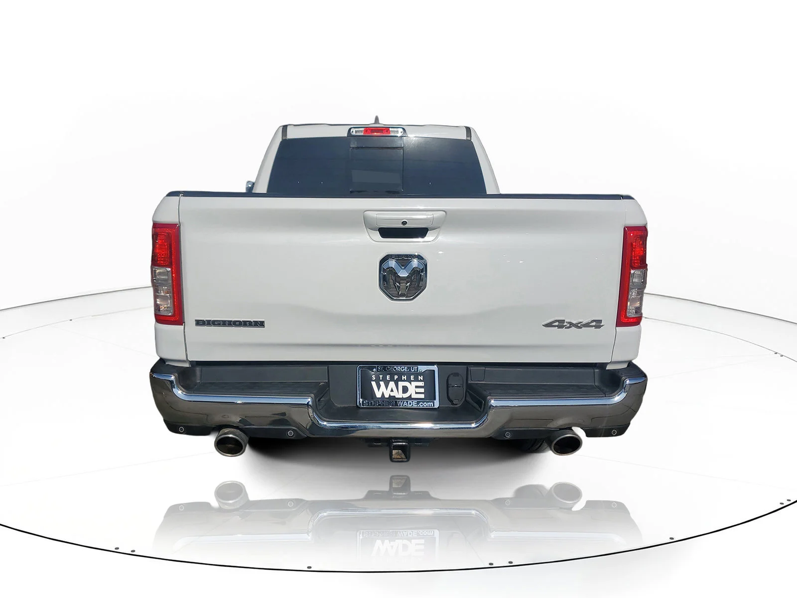 Certified Used 2022 White Ram Big Horn/Lone Star image 3