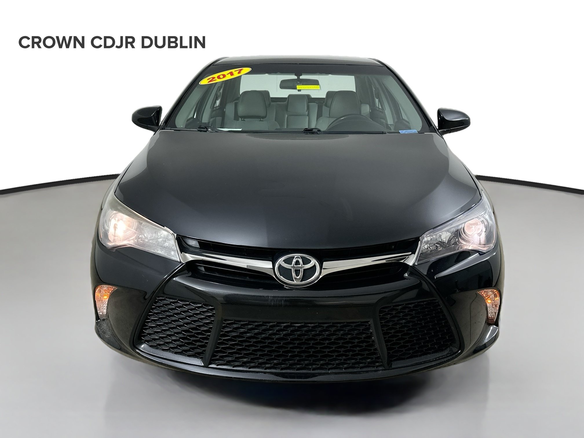 Used 2017 Toyota Camry SE with VIN 4T1BF1FK1HU751923 for sale in Dublin, OH
