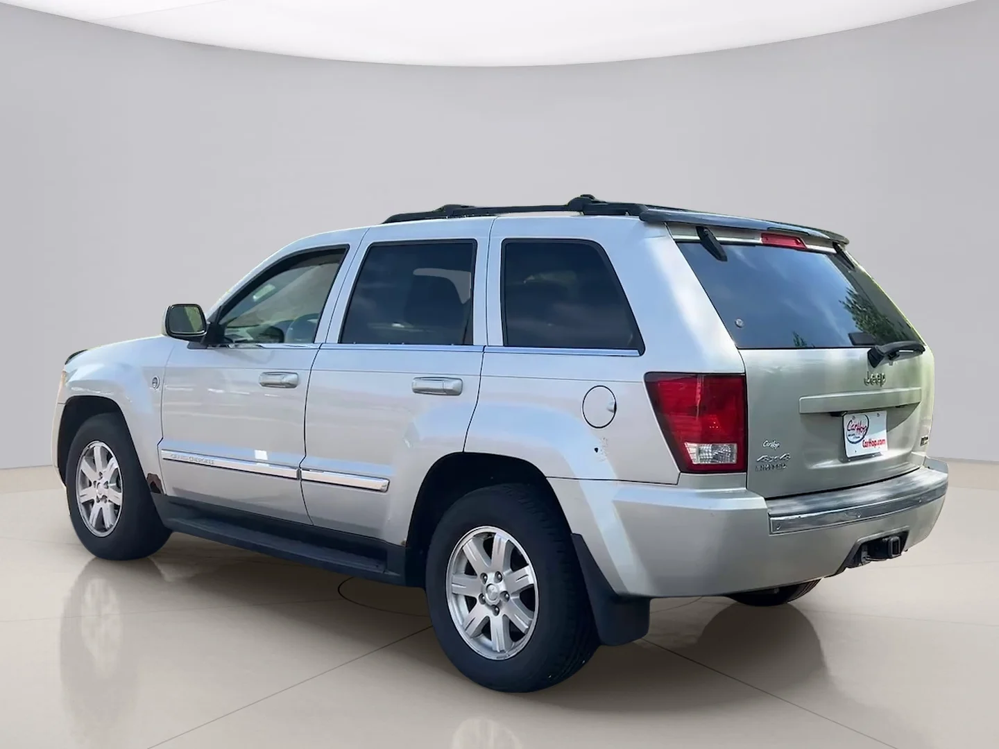 Used 2009 Silver Jeep LIMITED image 3