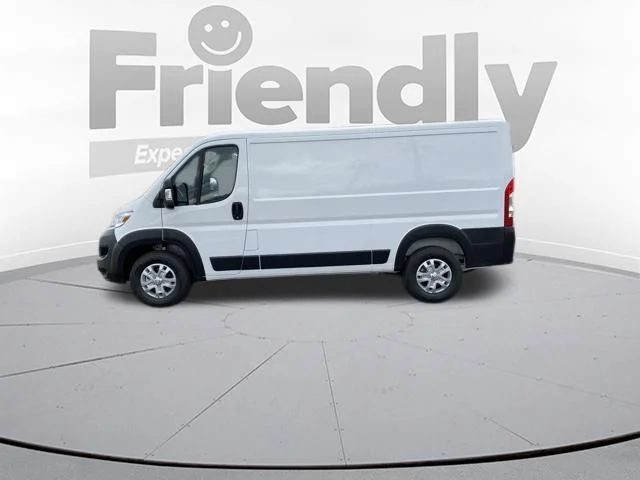 Used 2025 White Ram Base image 8