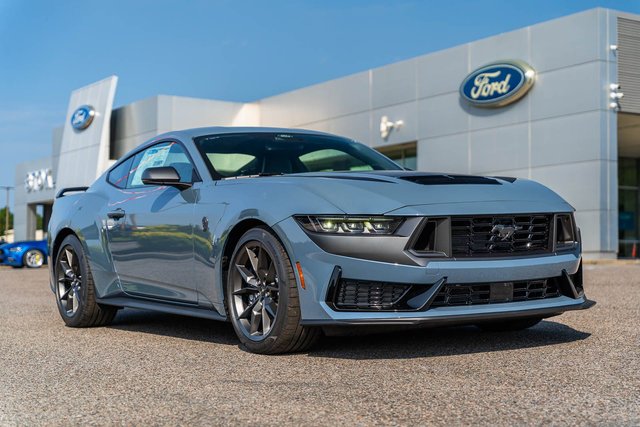 2026 Ford Mustang Dark Horse® Premium