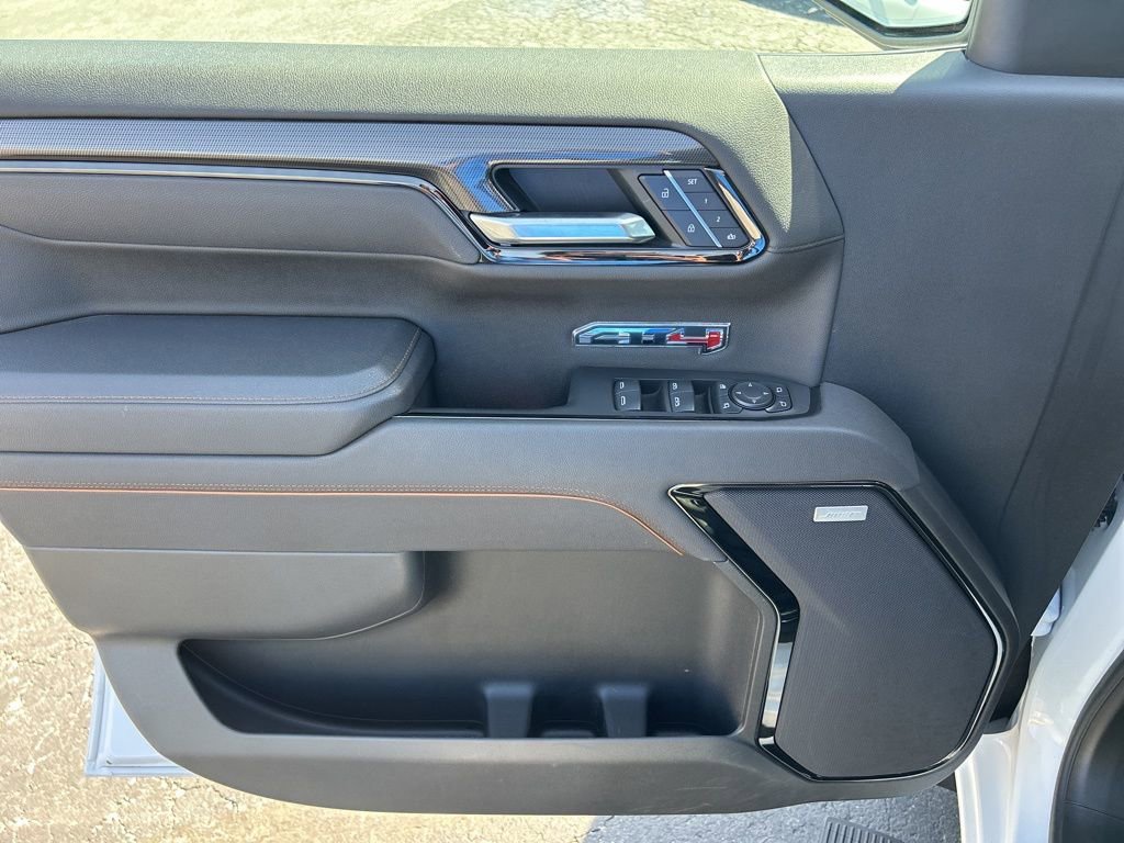 Used 2025 Summit White GMC AT4 image 30