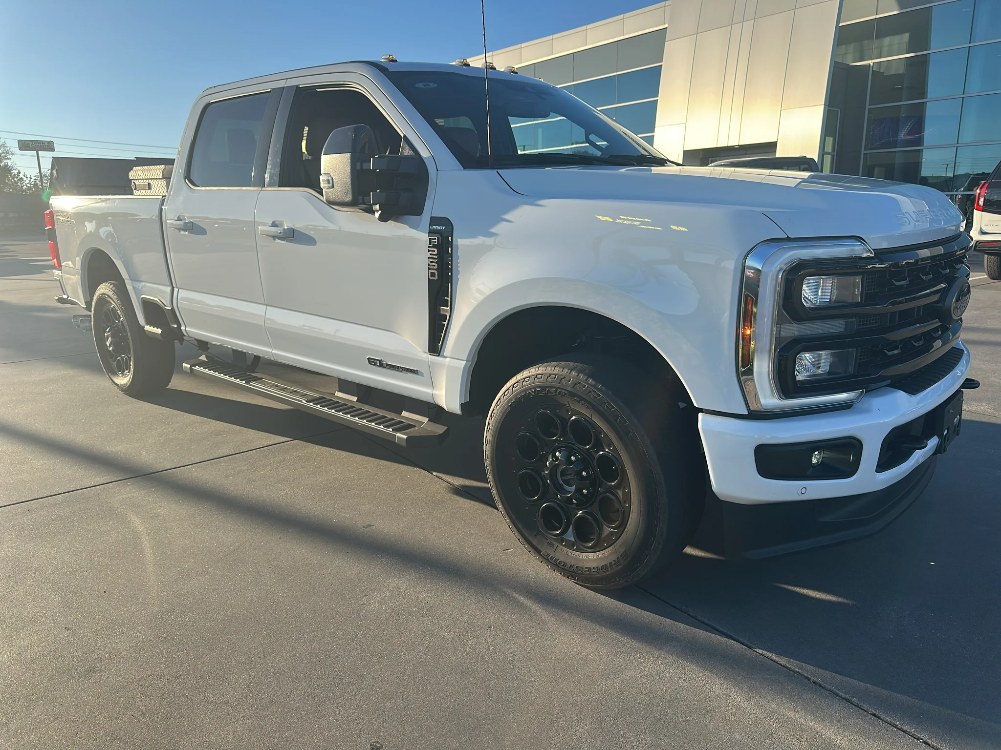 Used 2024 Oxford White Ford LARIAT image 1