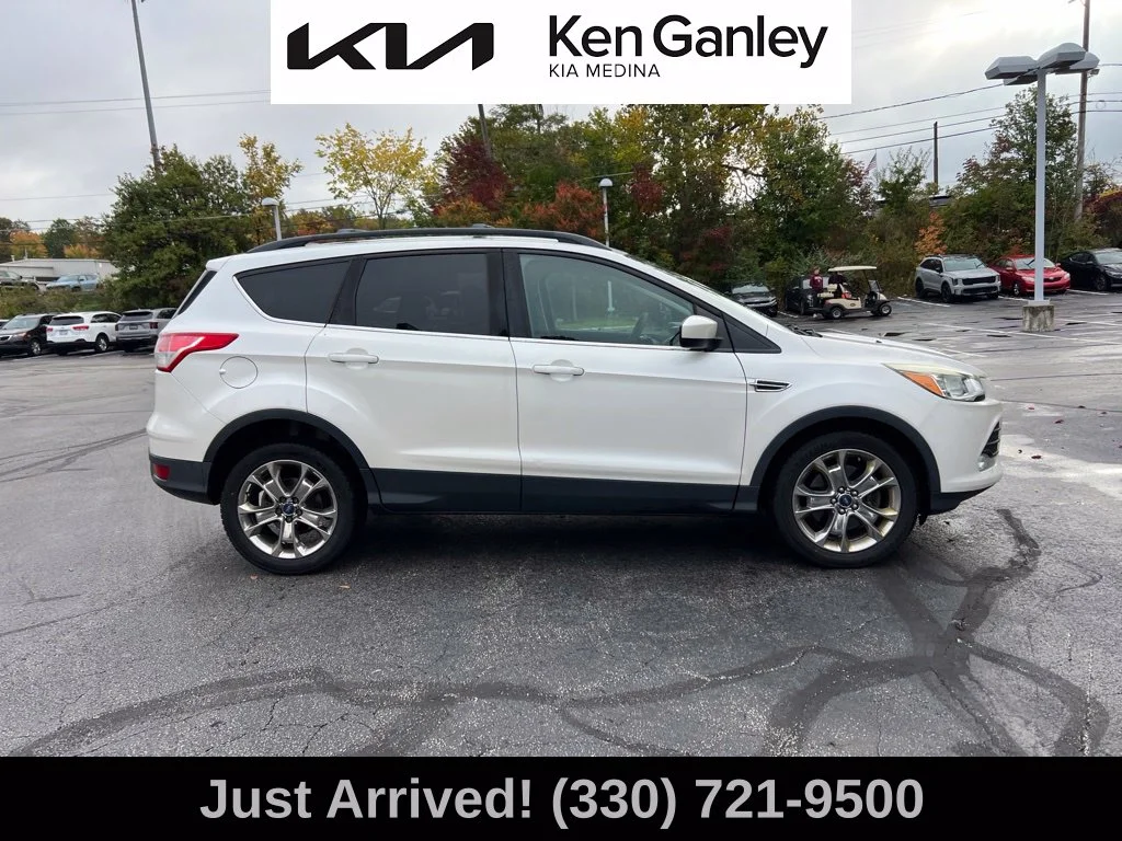 Used 2015 White Ford SE image 4