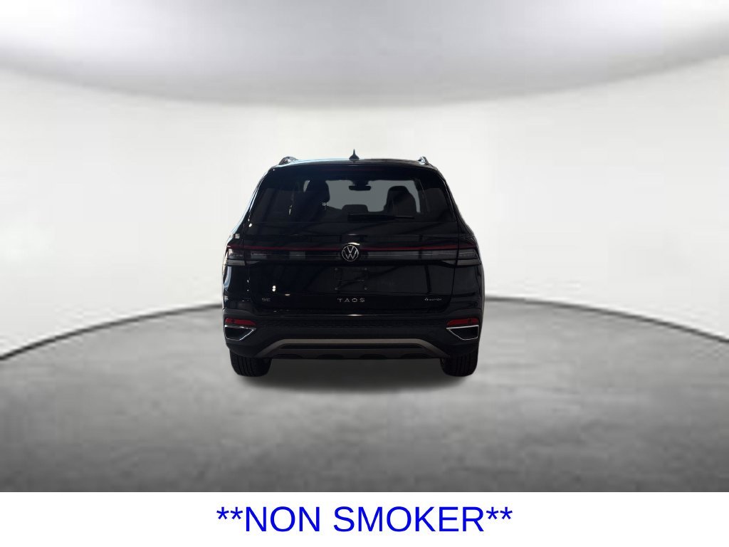 Certified Used 2025 Deep Black Pearl Effect Volkswagen 1.5T SE image 4