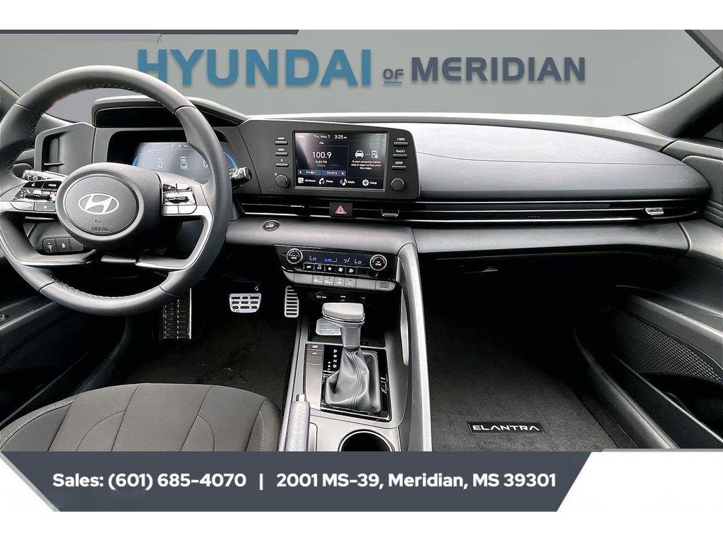 New 2026 SERENITY WHITE Hyundai SEL Sport image 5