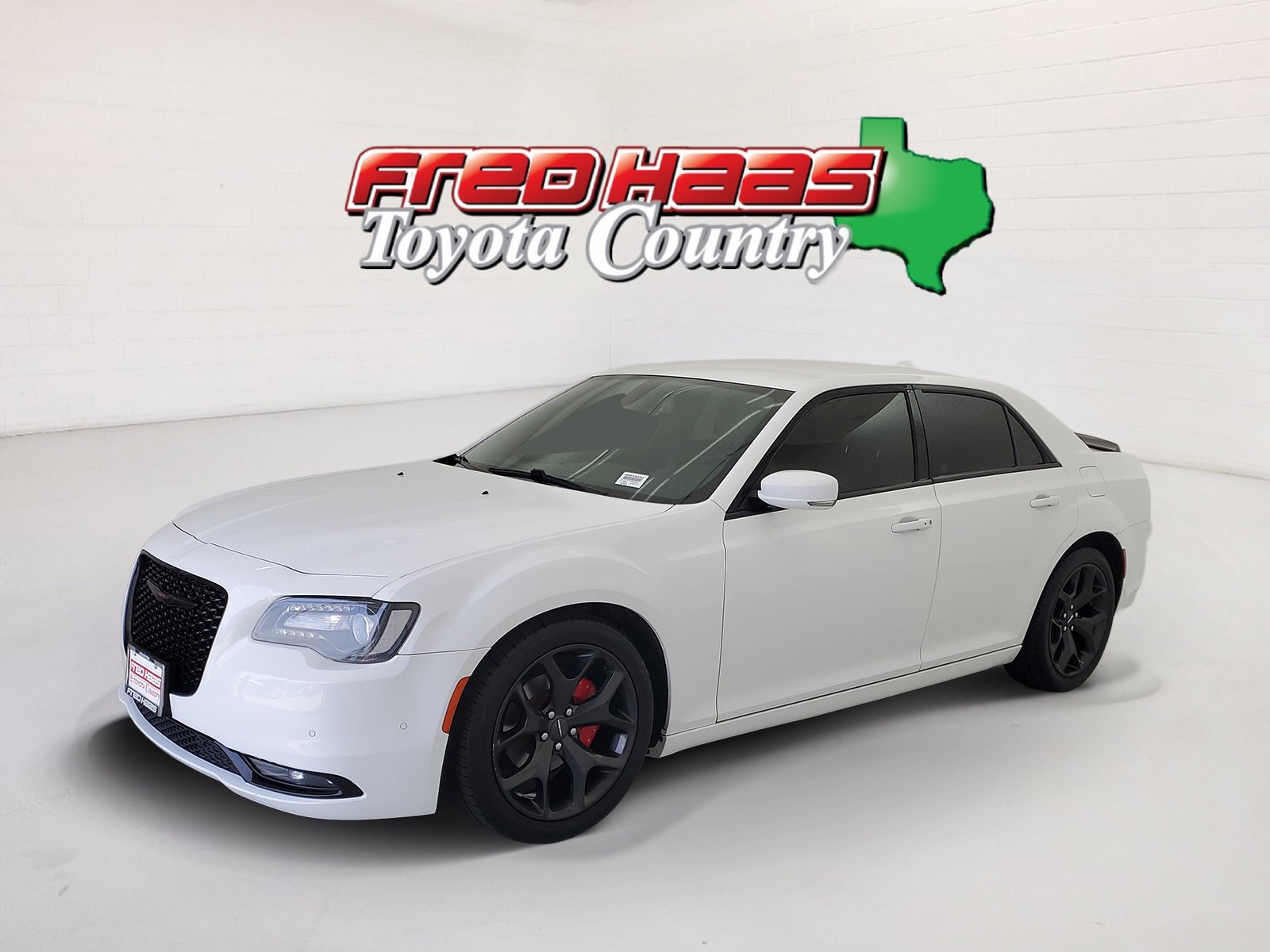 2021 Chrysler 300 S's photo