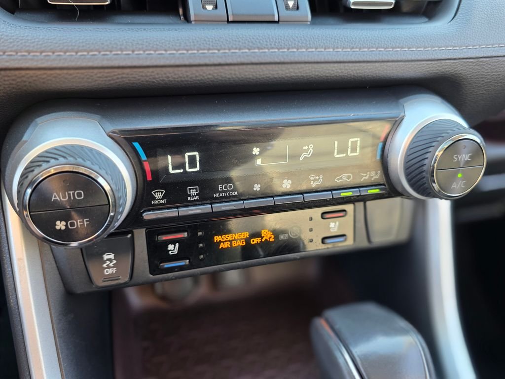 2022 Toyota RAV4 Limited - Photo 32