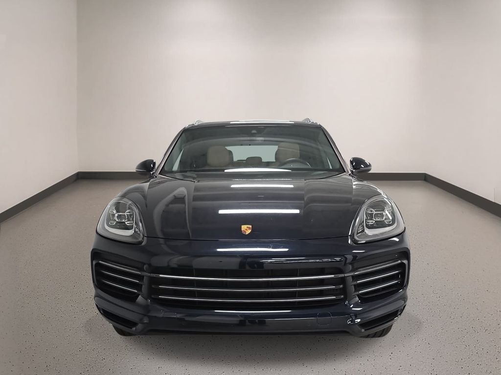 Certified Used 2023  Porsche Base image 9