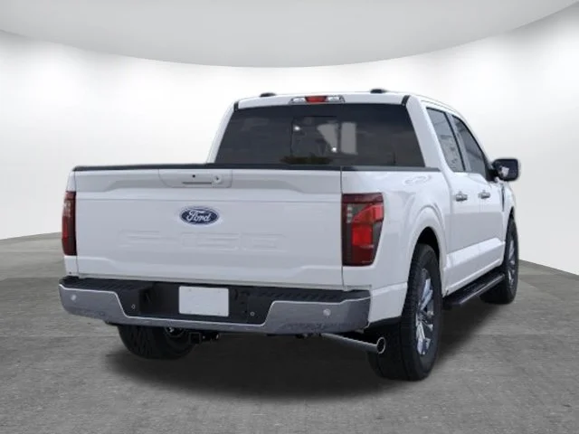 New 2026 Oxford White Ford XLT image 30