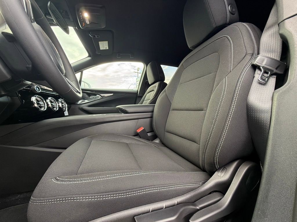 New 2026 Summit White Chevrolet LT image 28