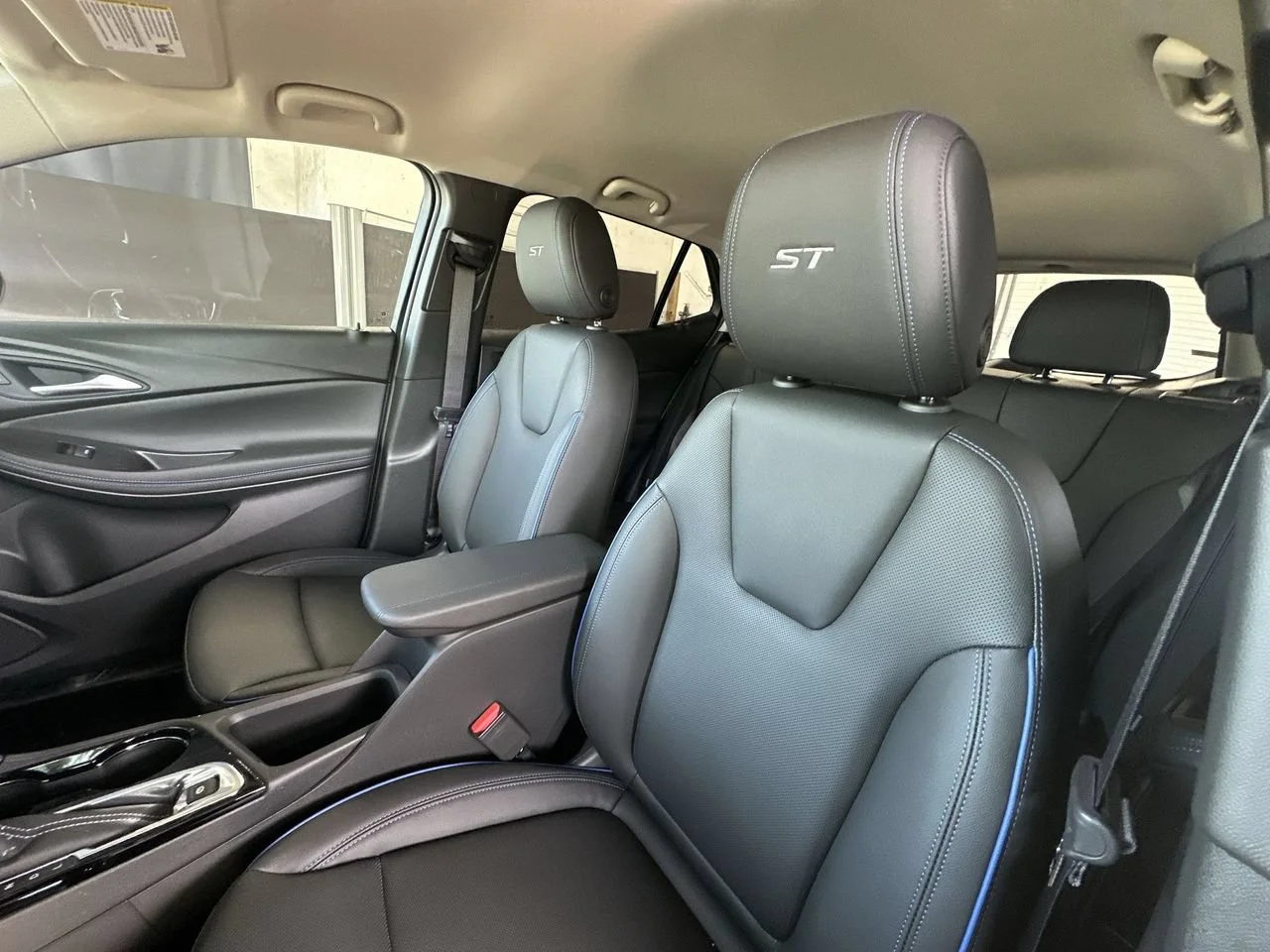 2026 Buick Encore GX Sport Touring - Photo 14