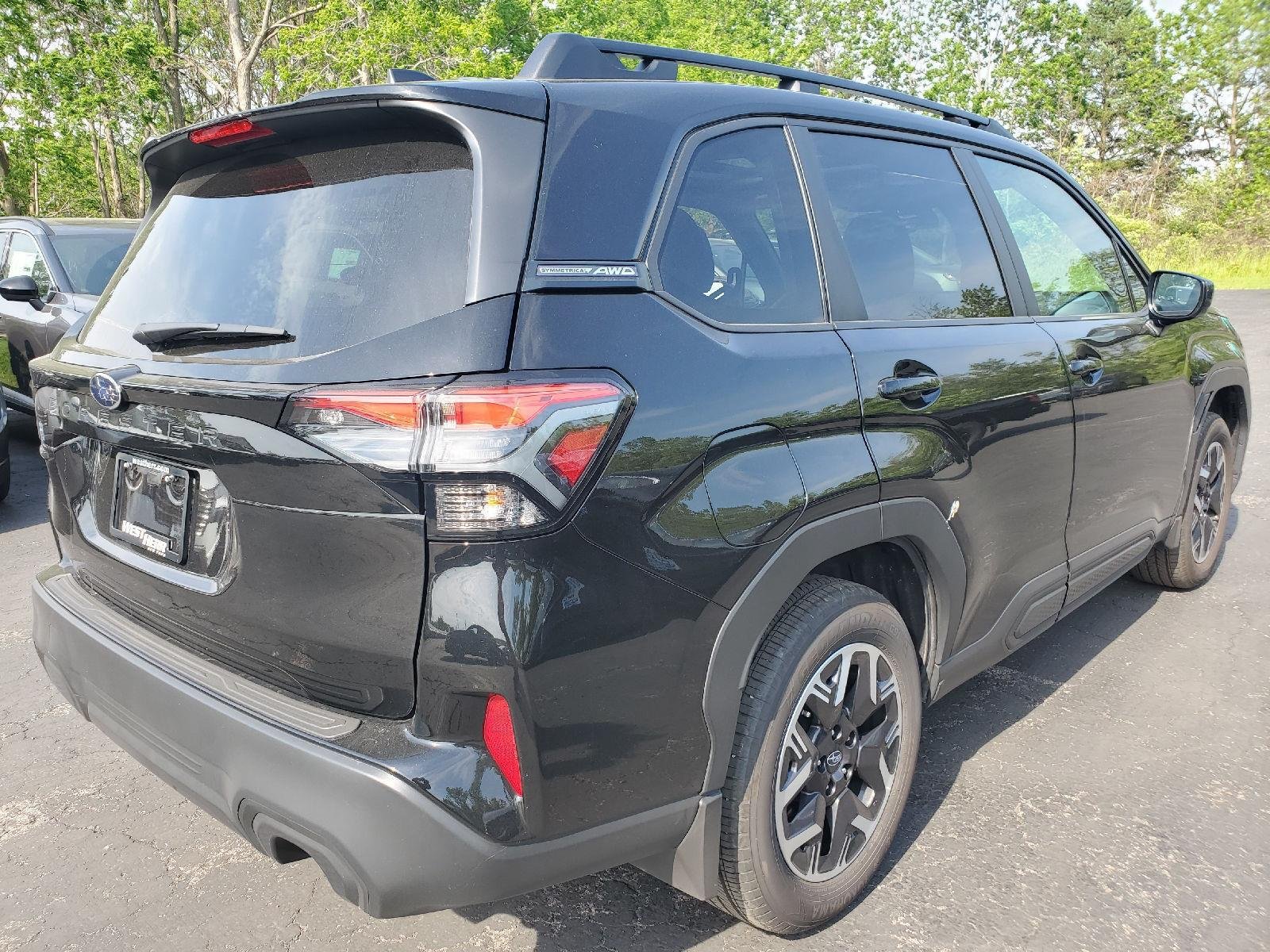 Used 2026 Crystal Black Silica Subaru Premium image 2