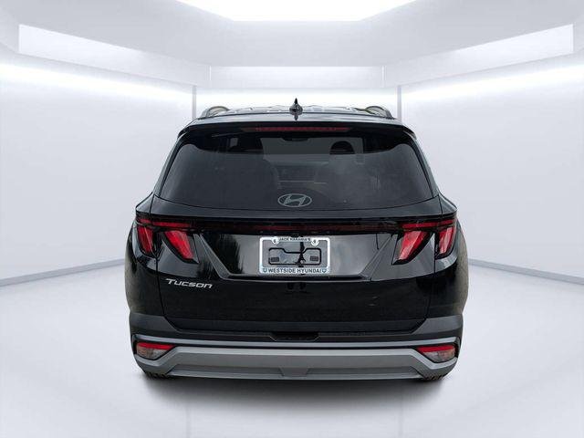 New 2026 Black Hyundai SEL FWD image 4