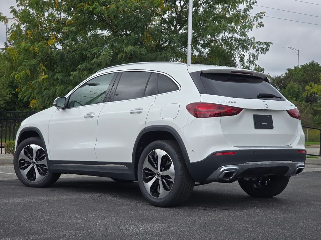 New 2026 Polar White Mercedes-Benz GLA 250 image 22