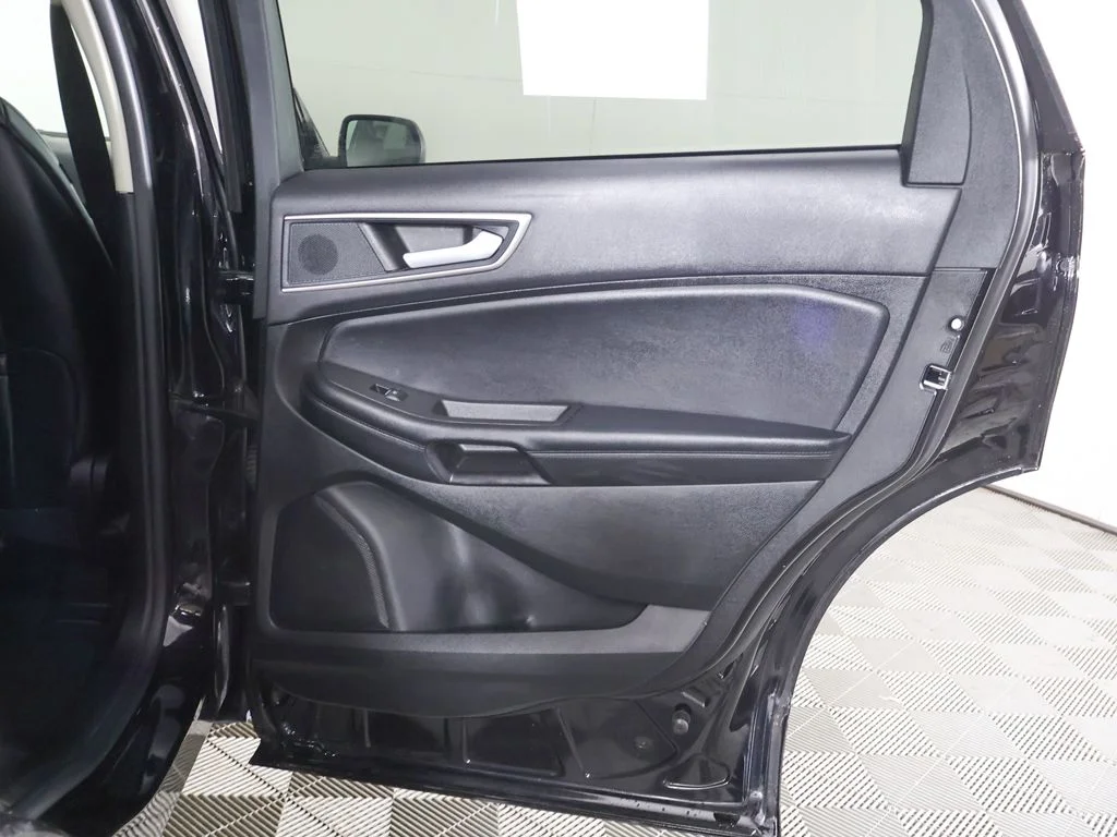 Used 2023 Black Ford SEL image 24