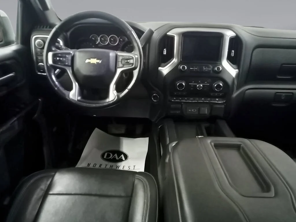 Used 2019 Iridescent Pearl Tricoat Chevrolet LTZ image 8
