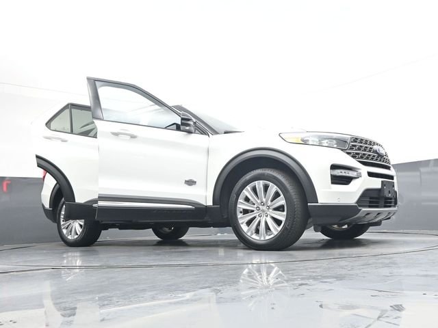 Used 2023 White Ford King Ranch image 42
