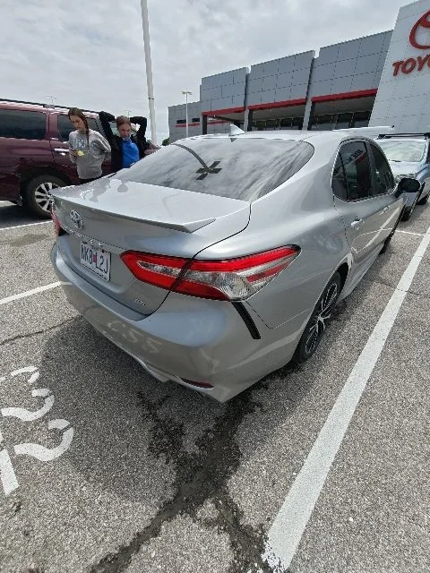 Used 2019 Silver Toyota SE image 6