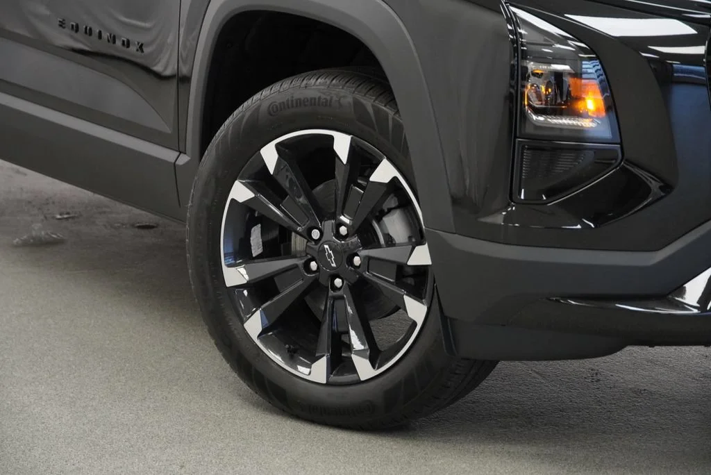 New 2027 Mosaic Black Metallic Chevrolet RS image 10