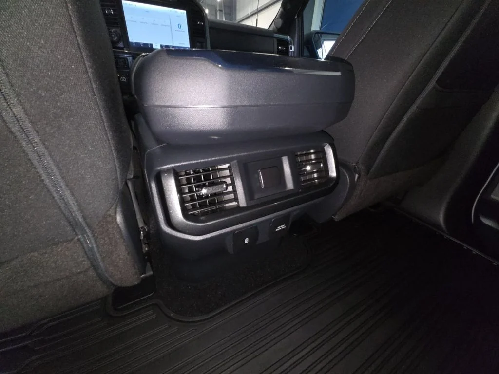 Used 2022 White Ford XLT image 28