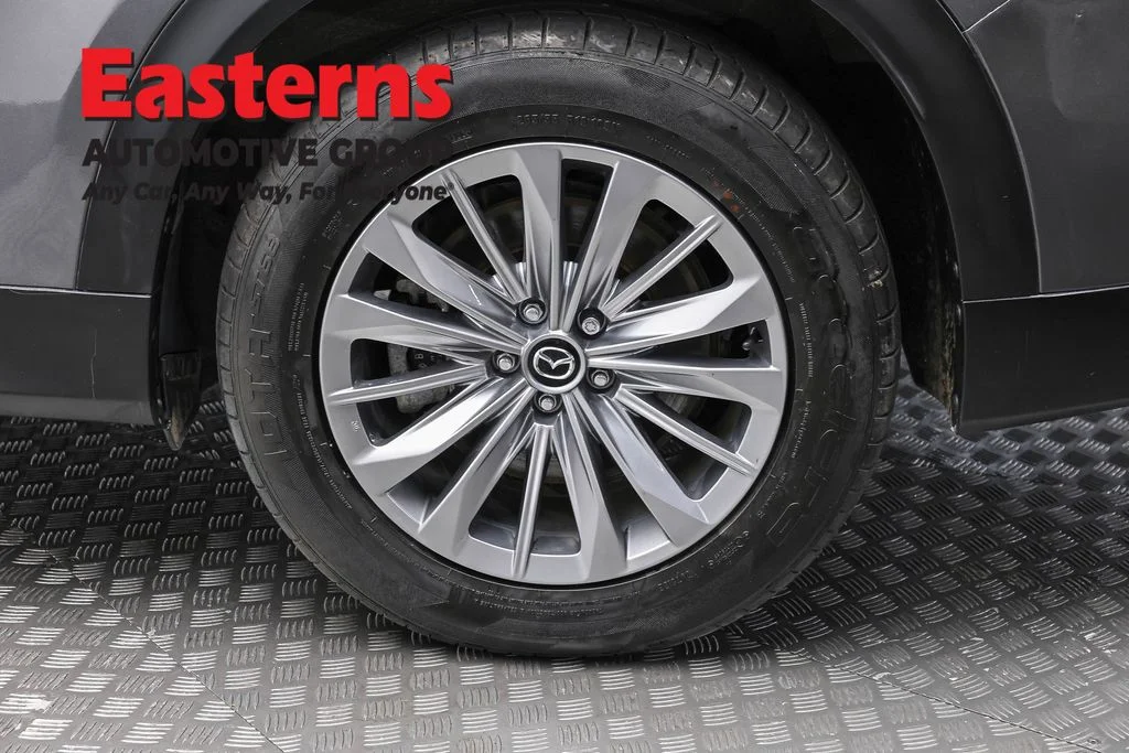 Used 2024 Gray Mazda Preferred image 10