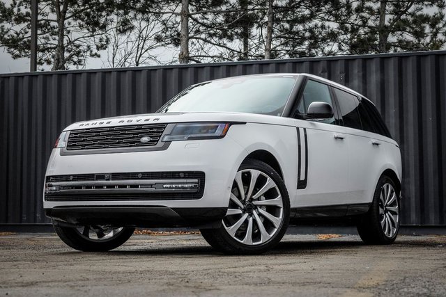 2026 Land Rover Range Rover SE
