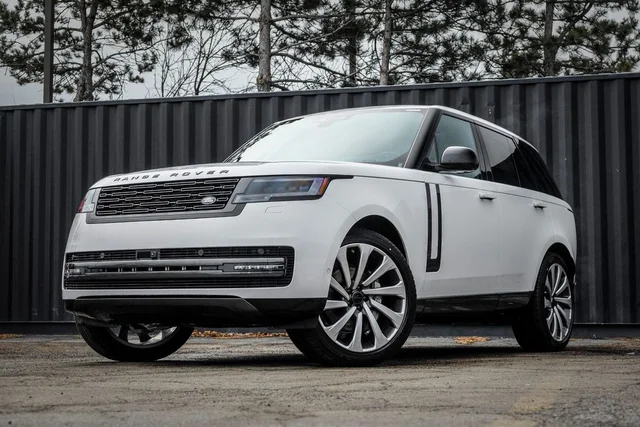 2026 Land Rover Range Rover SE
