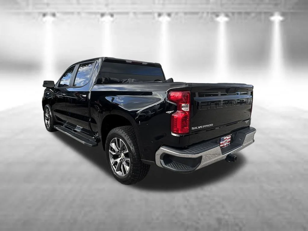 Used 2020 Black Chevrolet LT image 7
