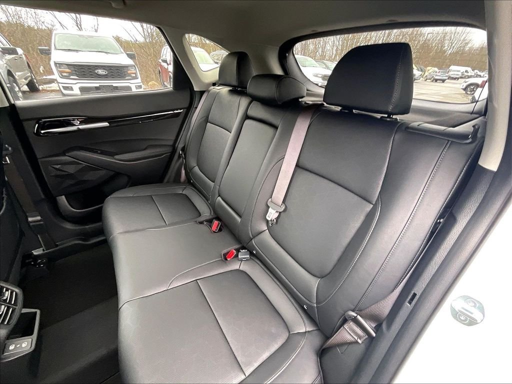 New 2026 Snow White Pearl Kia EX image 14