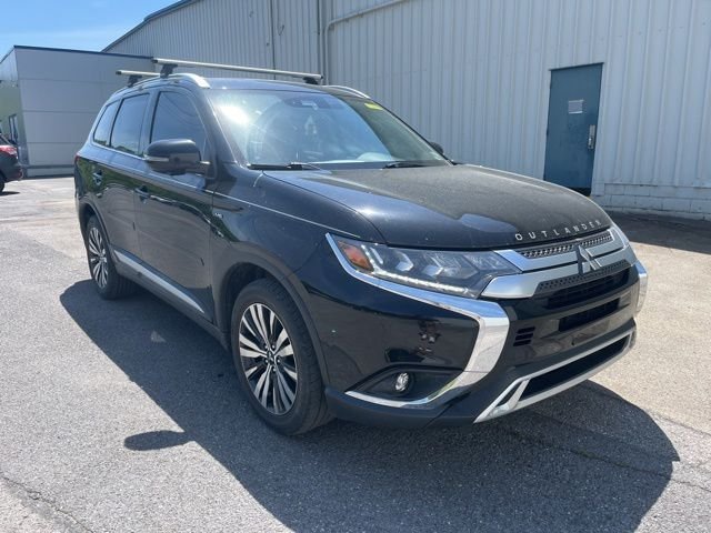 Used 2019 Black Mitsubishi GT image 3