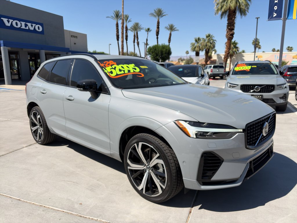 2024 Volvo XC60 T8 Ultimate Dark Theme AWD's photo