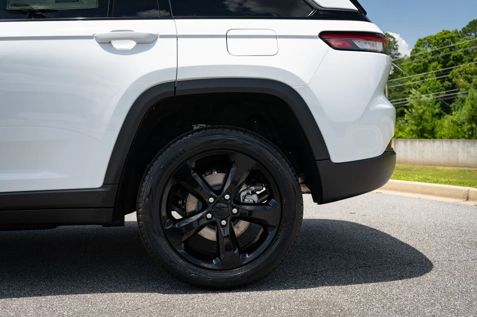 New 2026 White Jeep Limited image 6