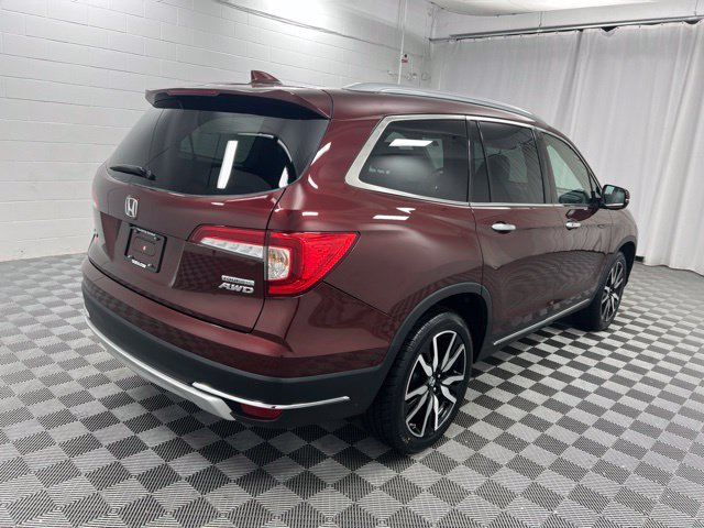 Used 2022 Red Honda Touring image 5