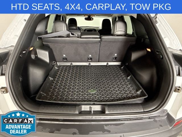 Used 2022 White Jeep Trailhawk image 24