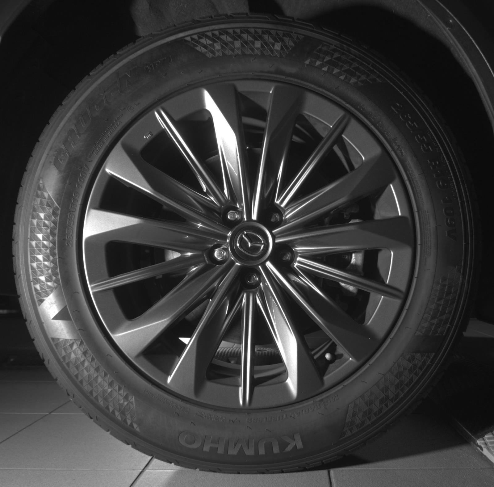 2025 Mazda CX-70 Preferred Package - Photo 15