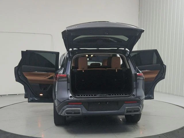 Used 2025 Blue INFINITI Sensory image 14