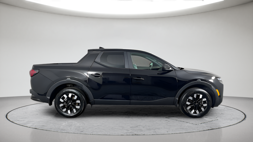 Used 2025 Black Hyundai SE image 2