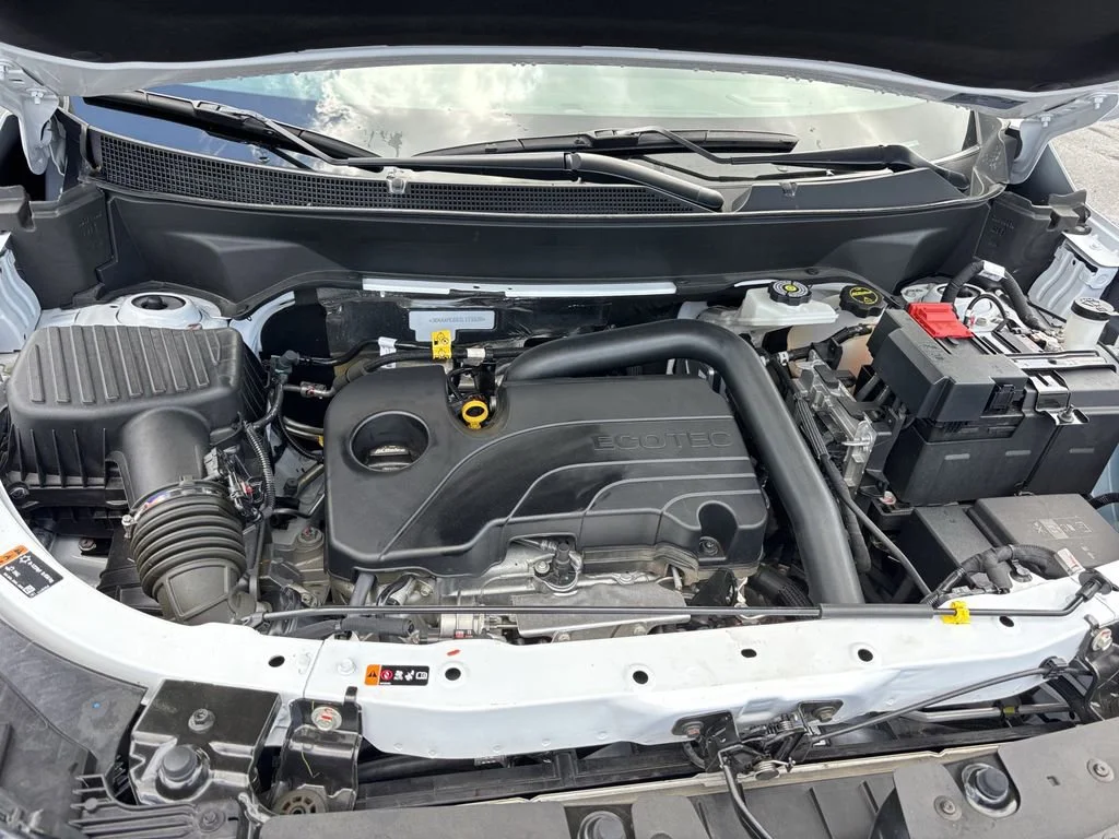 Used 2026 Summit White Chevrolet LT image 12