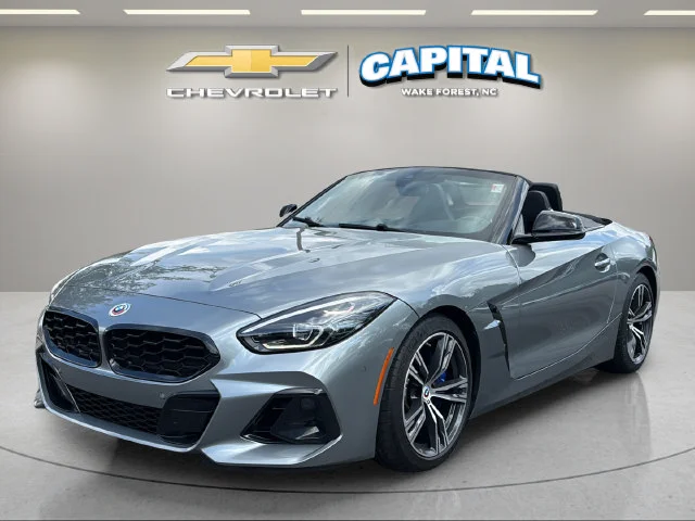 Used 2023 Gray BMW sDrive M40i image 9