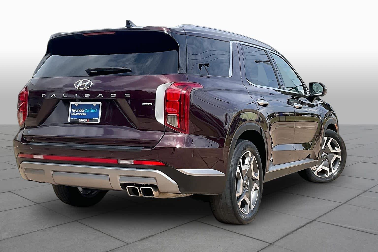 Used 2023 Sierra Burgundy Hyundai SEL image 13