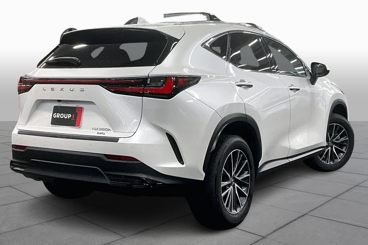 2025 Lexus NX Hybrid 350h - Photo 12