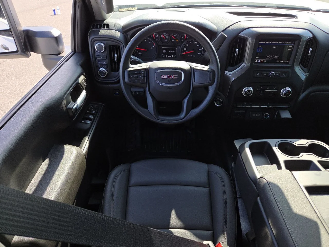 New 2026 Summit White GMC Pro image 31