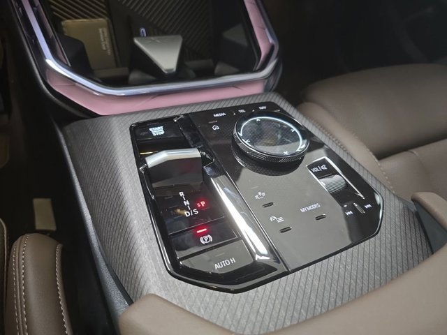 New 2026 Mineral White Metallic BMW X3 30 image 11