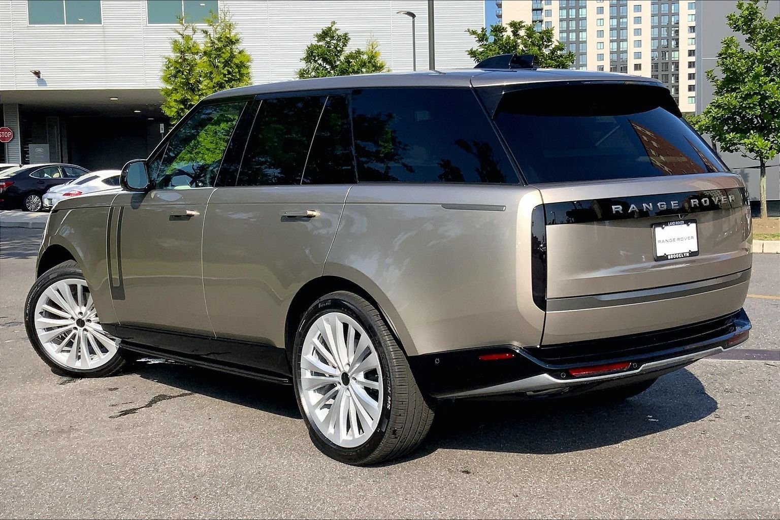 New 2026 Batumi Gold Land Rover SE image 10