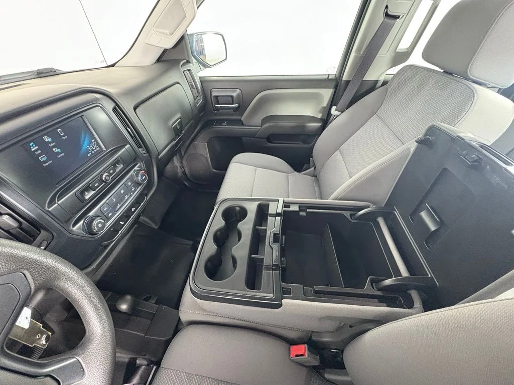 Used 2017 White Chevrolet WT image 22