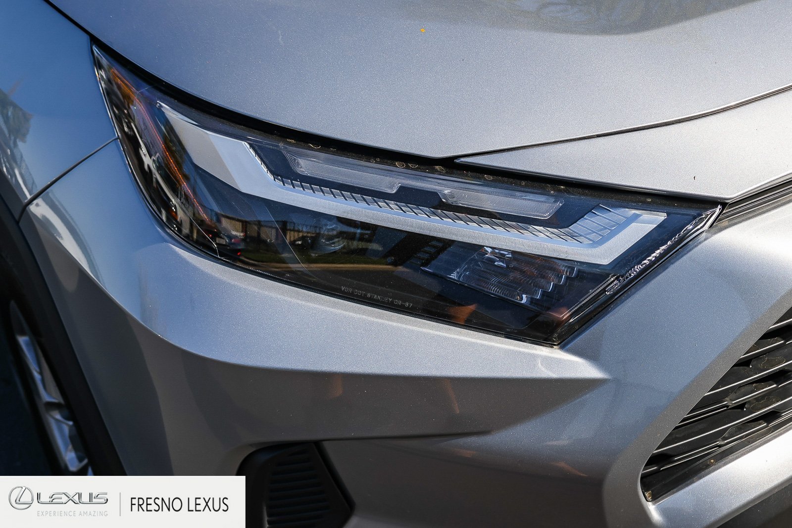 2025 Toyota RAV4 LE - Photo 10